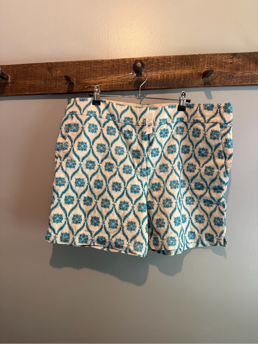 LOFT Teal and White Patterned Women's Shorts